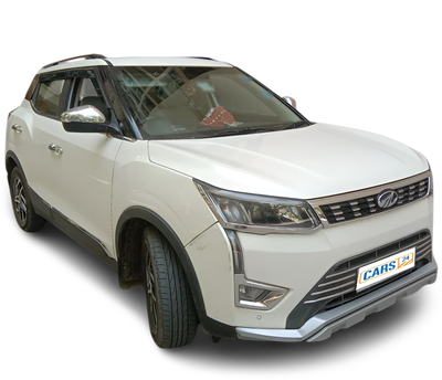 Mahindra XUV300-img